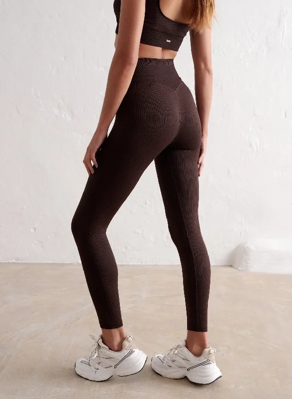 cacao-ribbed-seamless-tights