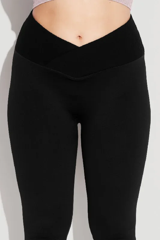 crisscross-hourglass-seamless-legging-black