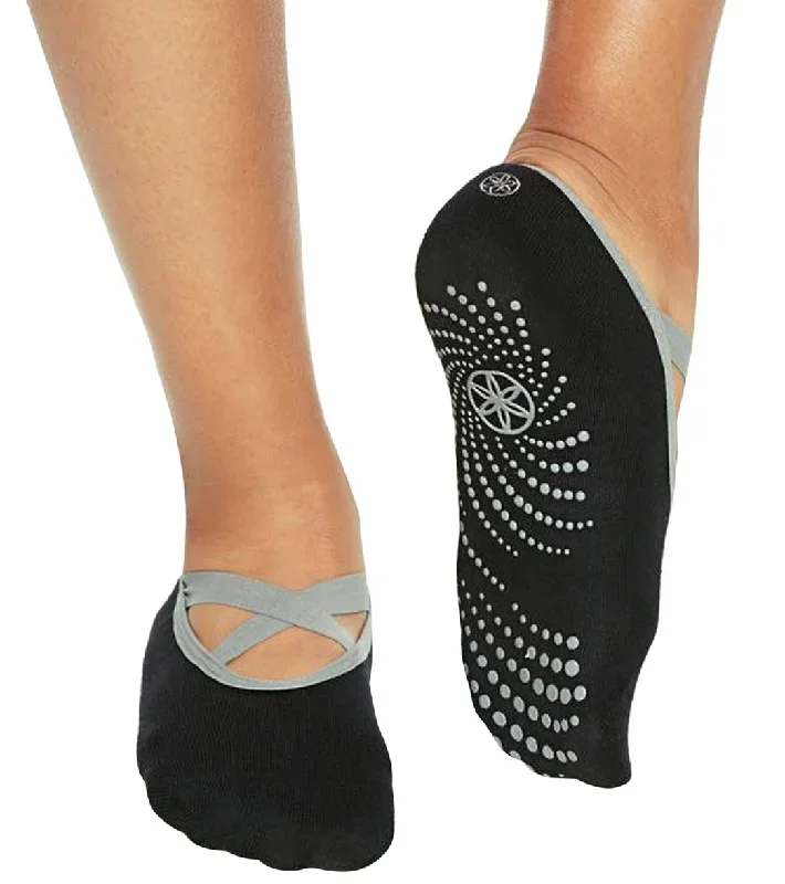 Gaiam Grippy Barre Yoga Socks O/S Black