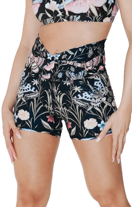 movement-short-in-pretty-in-black