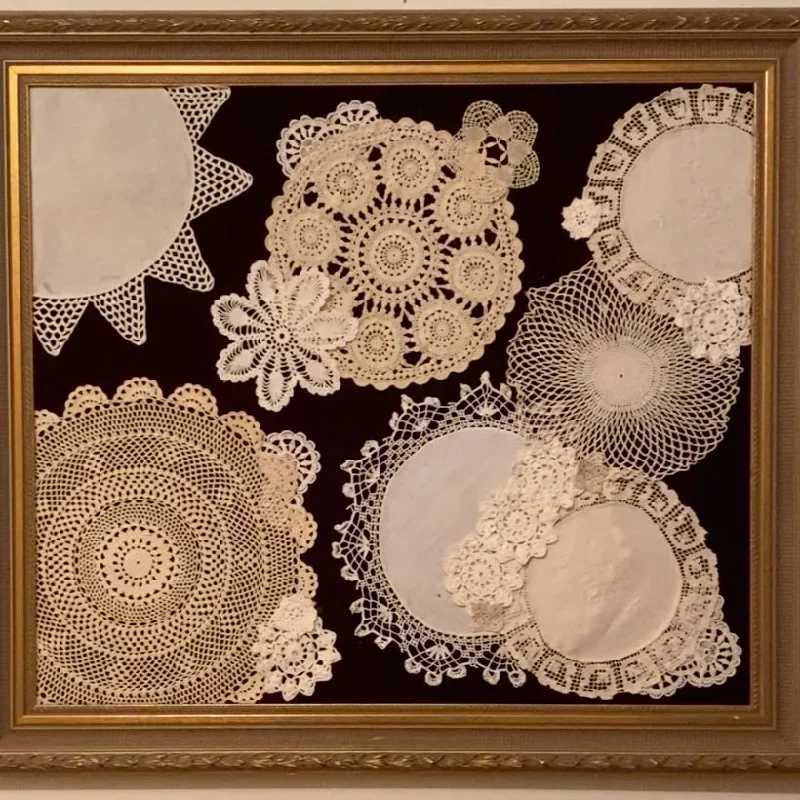 reclaimed-art-retreat-coiled-tray-book-mobile-kissing-ball-free-the-doilies