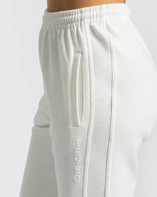 sassy-slit-jogger-off-white