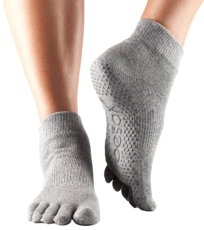 Toesox Ankle Length Full-Toe Yoga Grip Socks Heather Grey