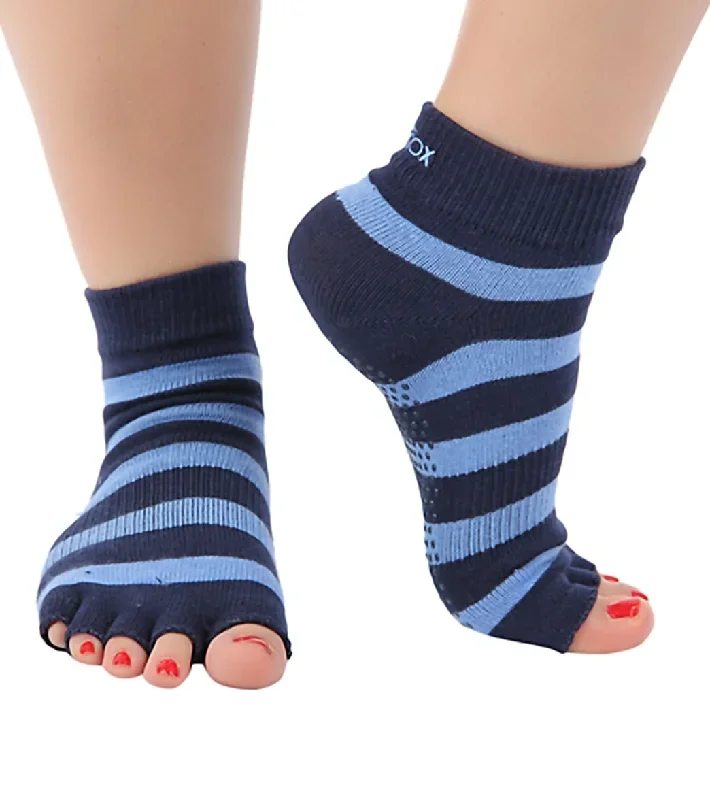 Toesox Ankle Length Half-Toe Yoga Grip Socks Blue/Blue Stripe