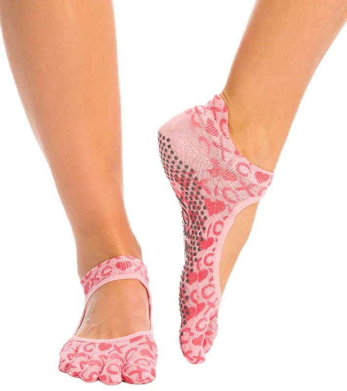 Toesox Bellarina Full-Toe Yoga Grip Socks Hugs + Kisses