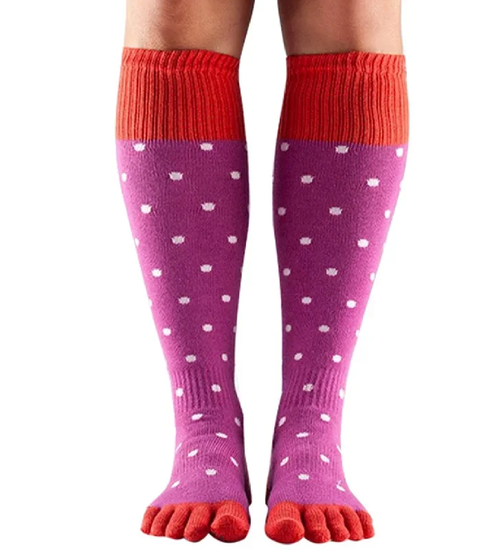 Toesox Knee High Scrunch Full-Toe Yoga Grip Socks Poppy Polka