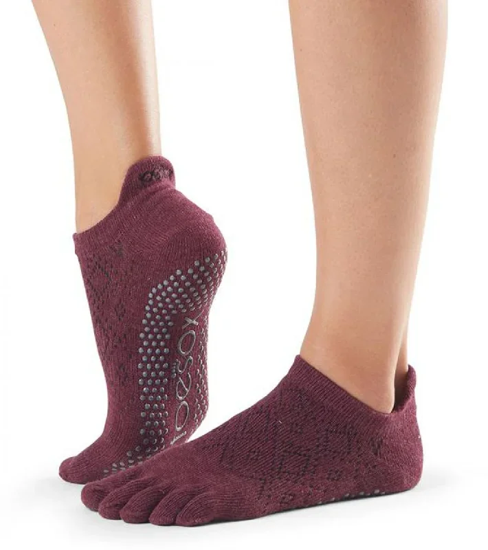 Toesox Low Rise Full-Toe Yoga Grip Socks Vixen