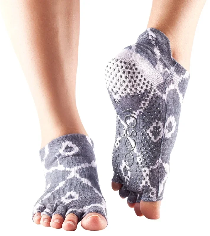 Toesox Low Rise Half-Toe Yoga Grip Socks Haze