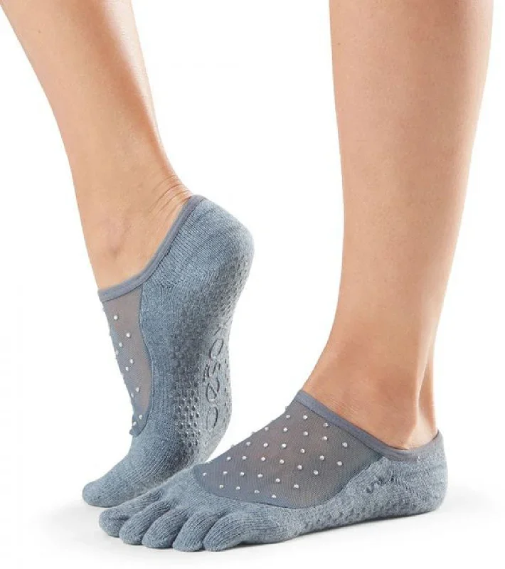 Toesox Luna Full-Toe Yoga Grip Socks Icicle