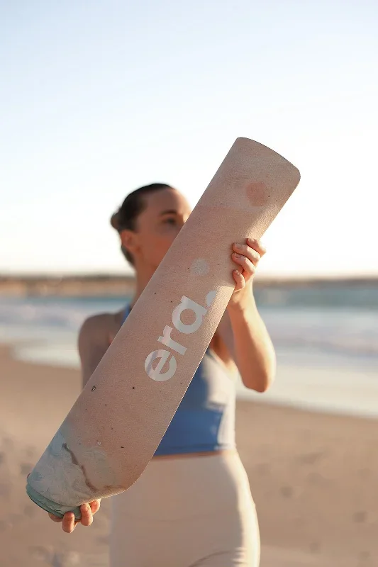 whitsundays-eco-yoga-mat-free-jute-strap