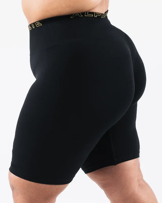 womens-amplify-se-gravity-short-7-black