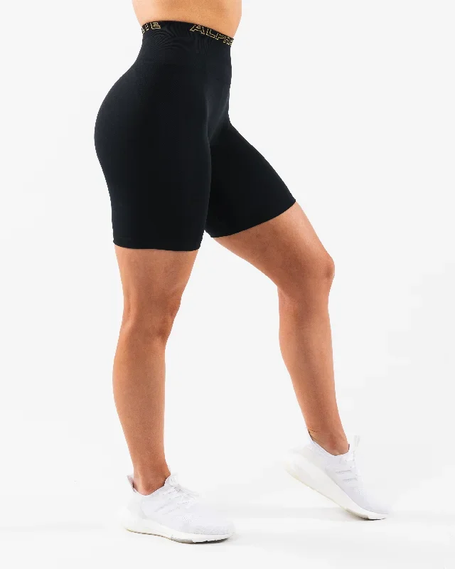 womens-amplify-se-gravity-short-7-black